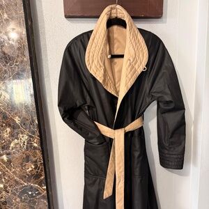 Sacks fifth avenue reversible woman’s trench coat  size M